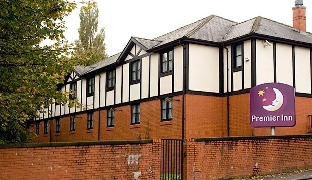Premier Inn Manchester - Swinton Exterior foto